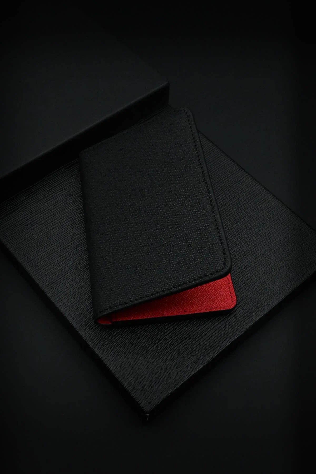 FRNCH %100 Saffiano Derili Siyah-Kırmızı Renkli Kartlık FRCE10002-K