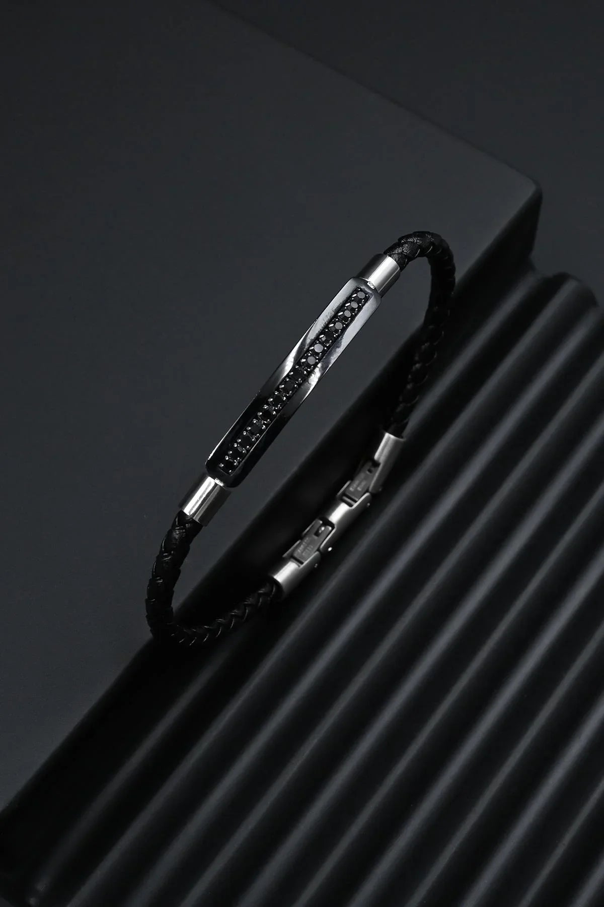 FRNCH 316L Çelik ve Derili Gümüş Renk Erkek Bileklik FRJ12841-3841-A