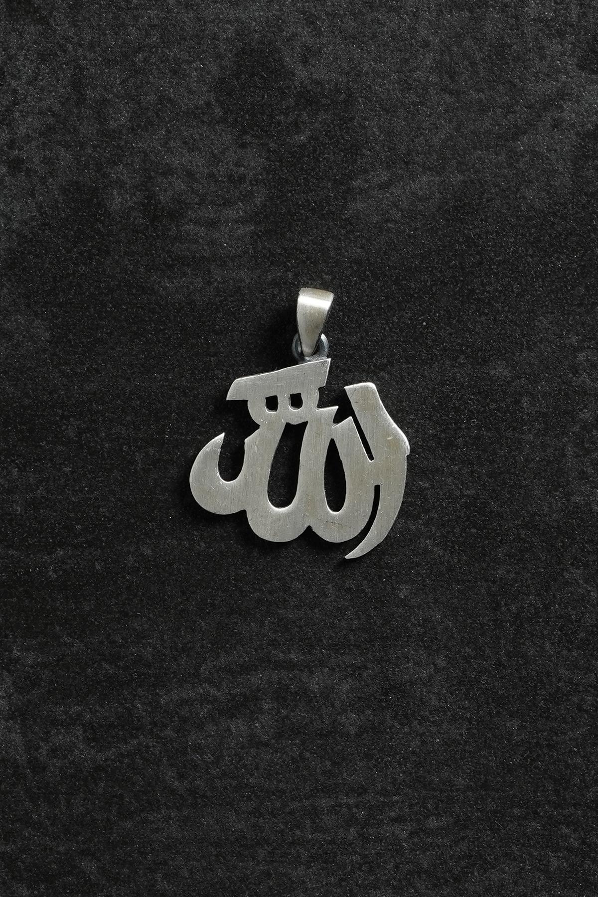 FRNCH 925 Ayar Gümüş Allah Yazılı Figürlü Gümüş Renk Erkek Kolye Ucu FRKU-1135