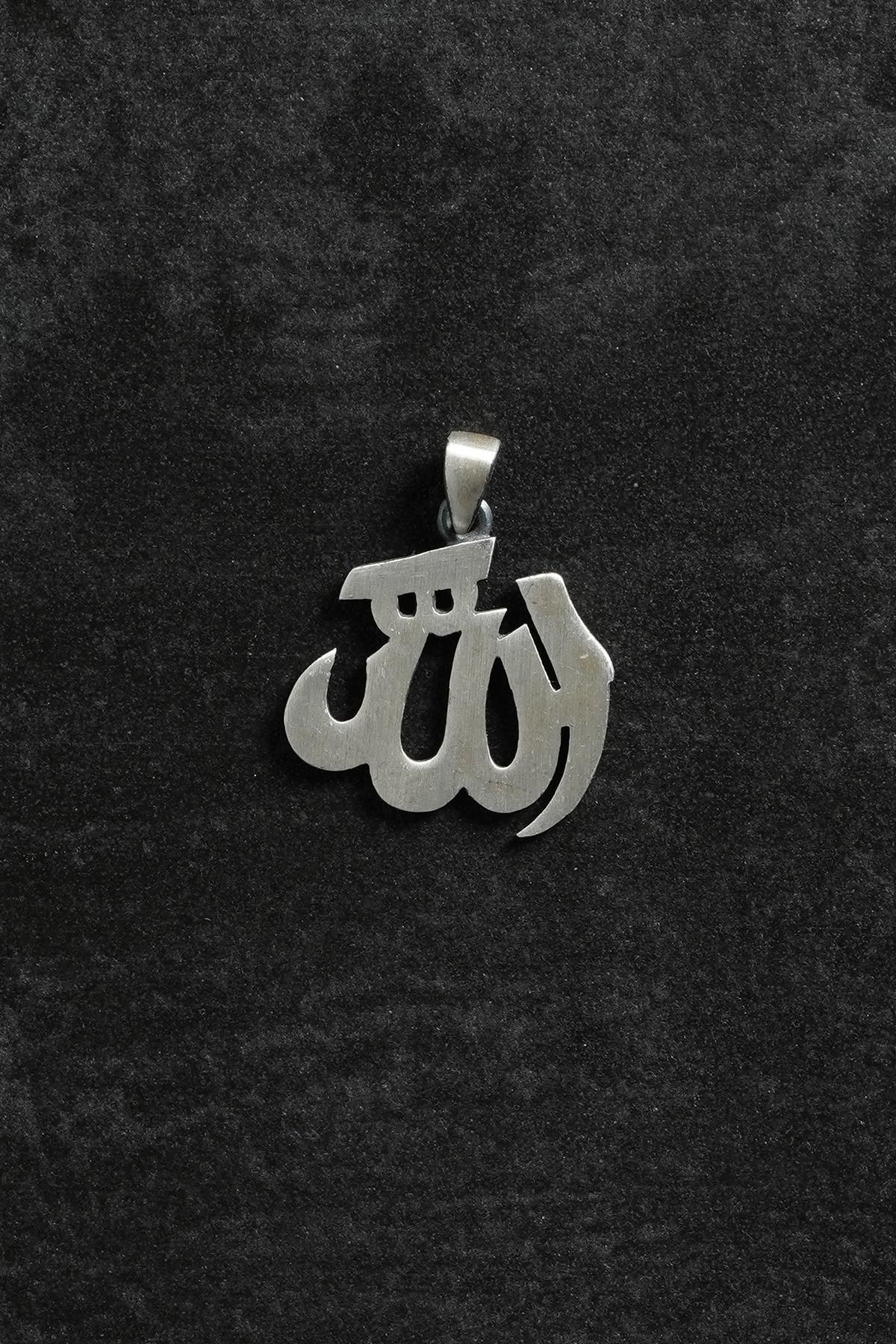 FRNCH 925 Ayar Gümüş Allah Yazılı Figürlü Gümüş Renk Erkek Kolye Ucu FRKU-1135