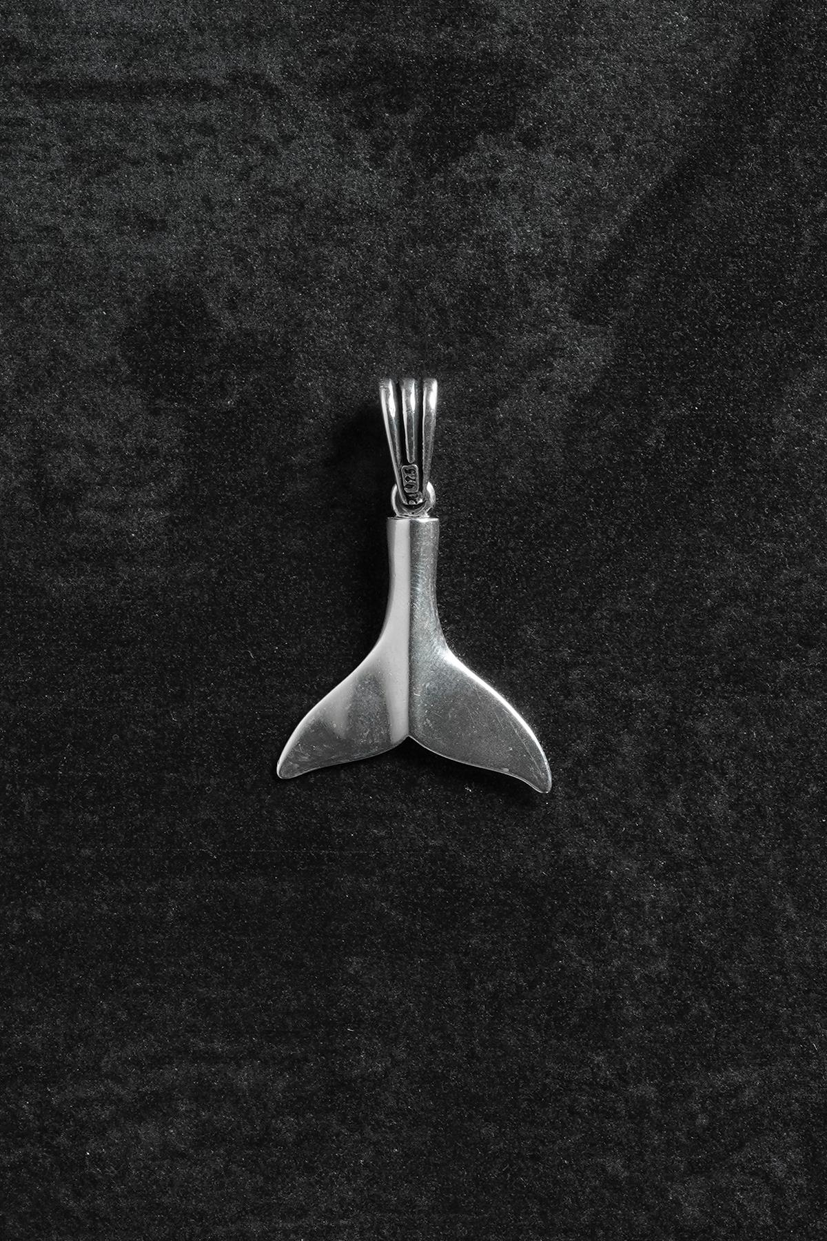 FRNCH 925 Ayar Gümüş Balina Kuyruğu Figürlü Gümüş Renk Erkek Kolye Ucu FRKU-1047