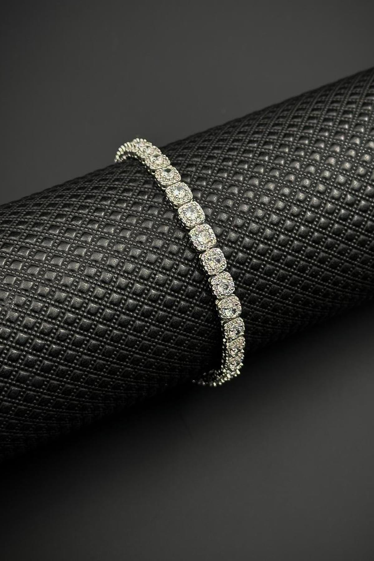 FRNCH 925 Ayar Gümüş Beyaz Zirkon Taşlı Gümüş Renk Erkek Bileklik FRJ12891-3891-A