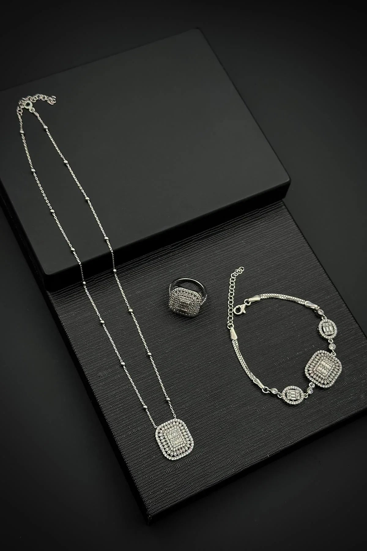 FRNCH 925 Ayar Gümüş Beyaz Zirkon Taşlı Gümüş Renk Kadın Bileklik/Kolye/Yüzük Set FRJ12552-3552-A