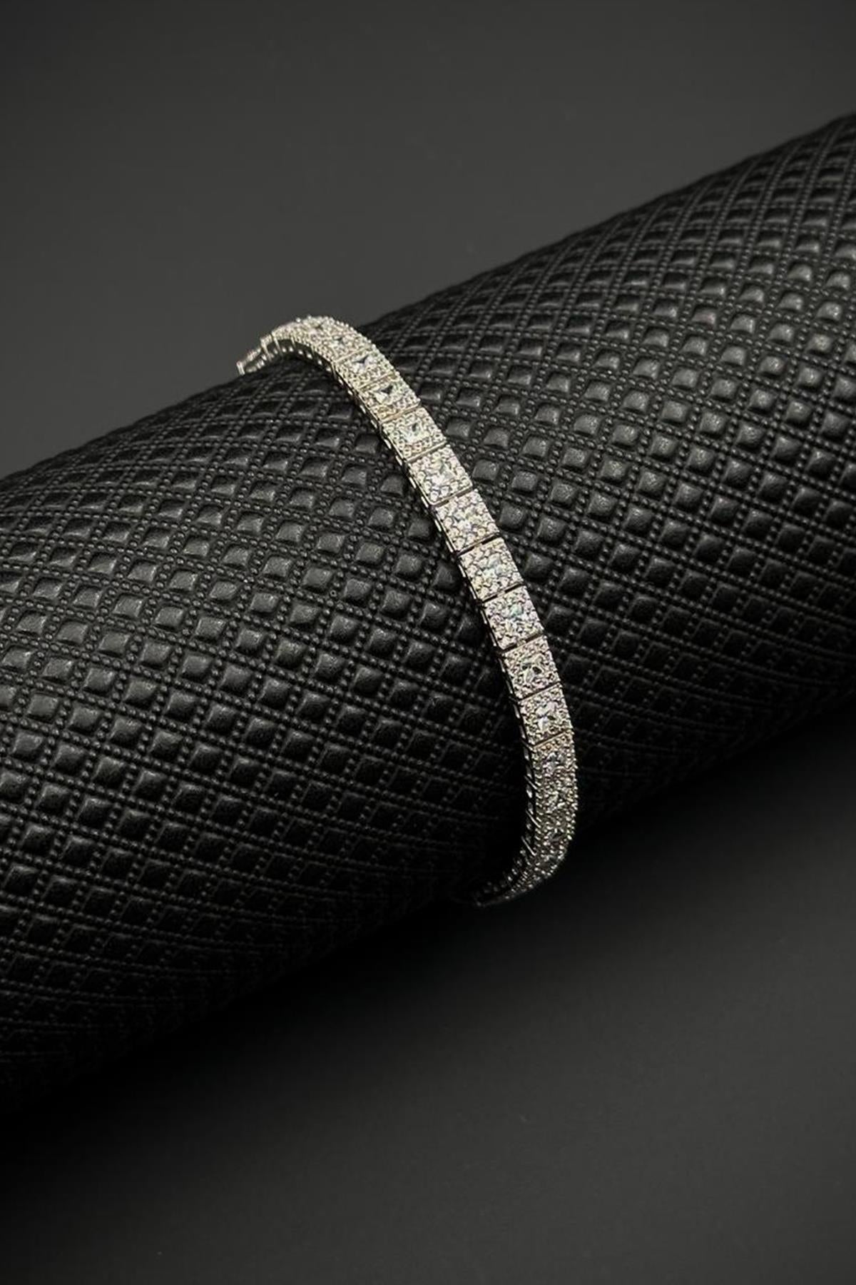 FRNCH 925 Ayar Gümüş Beyaz Zirkon Taşlı Gümüş Renk Tennis Erkek Bileklik FRJ12700-3700-A