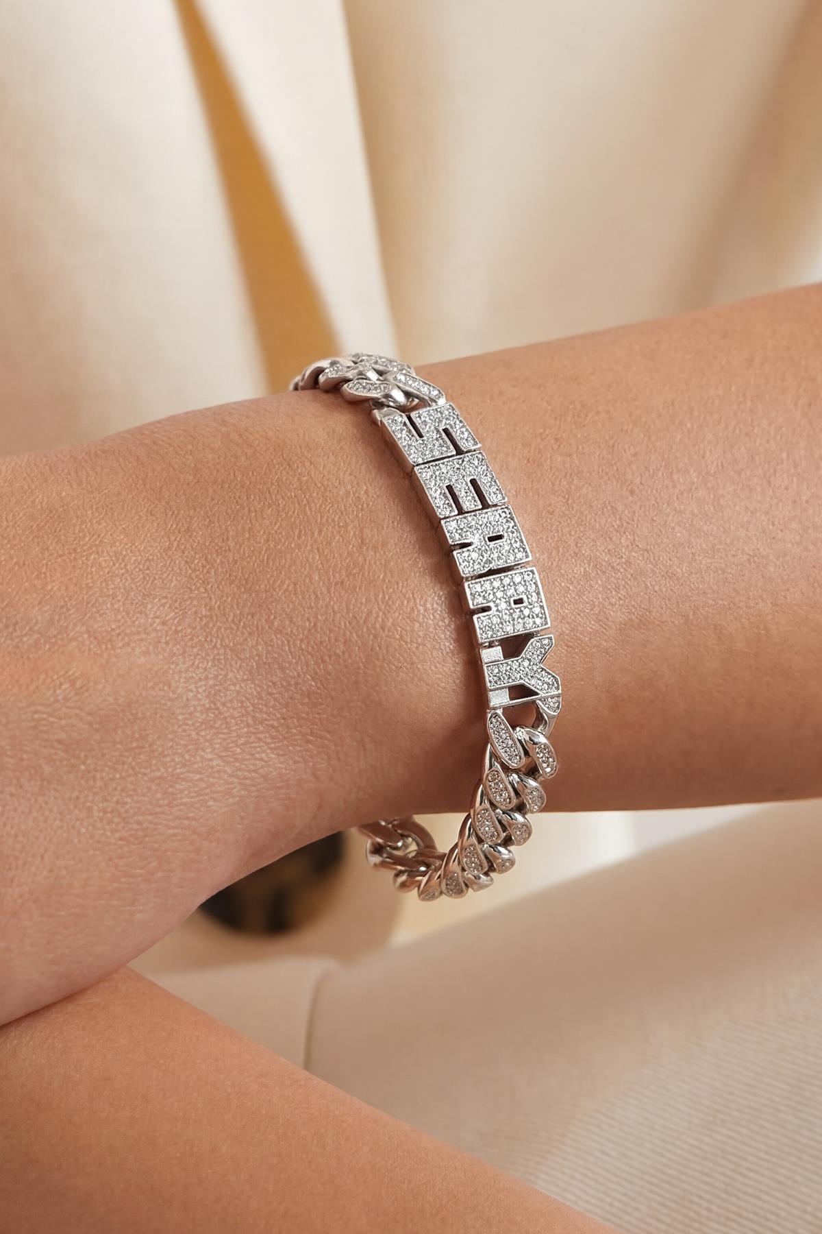 FRNCH 925 Ayar Gümüş Beyaz Zirkon Taşlı İsim Yazılan Gümüş Renk Kadın Bileklik FRJ12897-3897-A