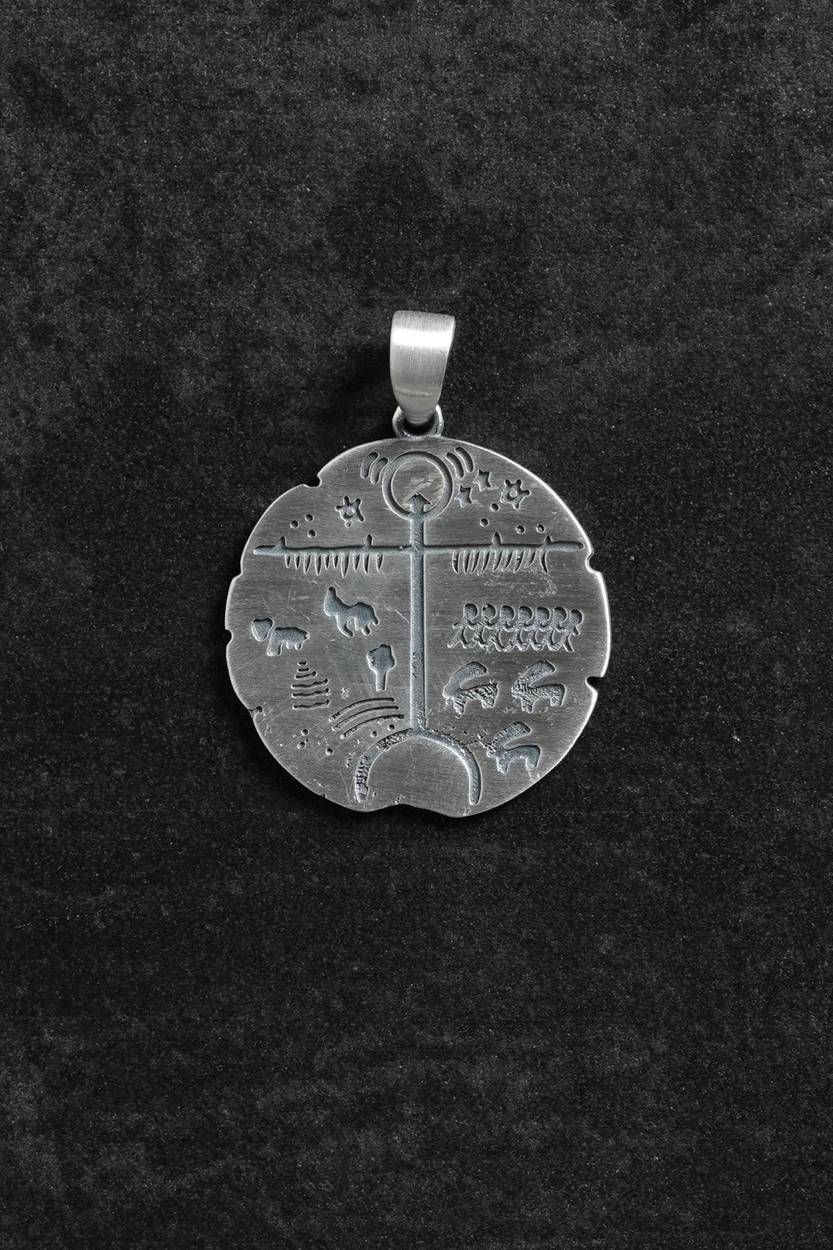 FRNCH 925 Ayar Gümüş Göktürk Şaman Totem Figürlü Gümüş Renk Erkek Kolye Ucu FRKU-1116