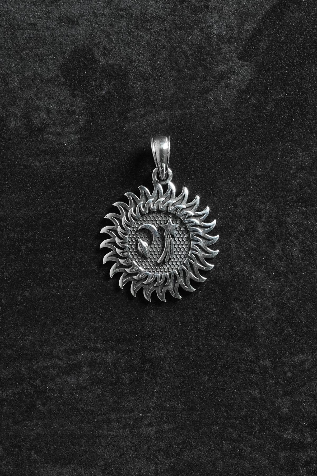 FRNCH 925 Ayar Gümüş Güneş Motifli Gümüş Renk Erkek Kolye Ucu FRKU-1035