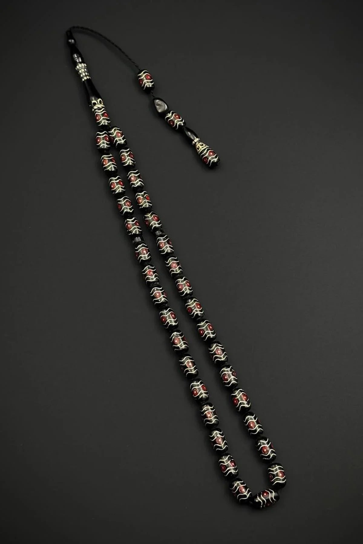 FRNCH 925 Ayar Gümüş İşlemeli Oltu Taşlı Siyah-Kırmızı Renk Tesbih FRJ80004-104-KS