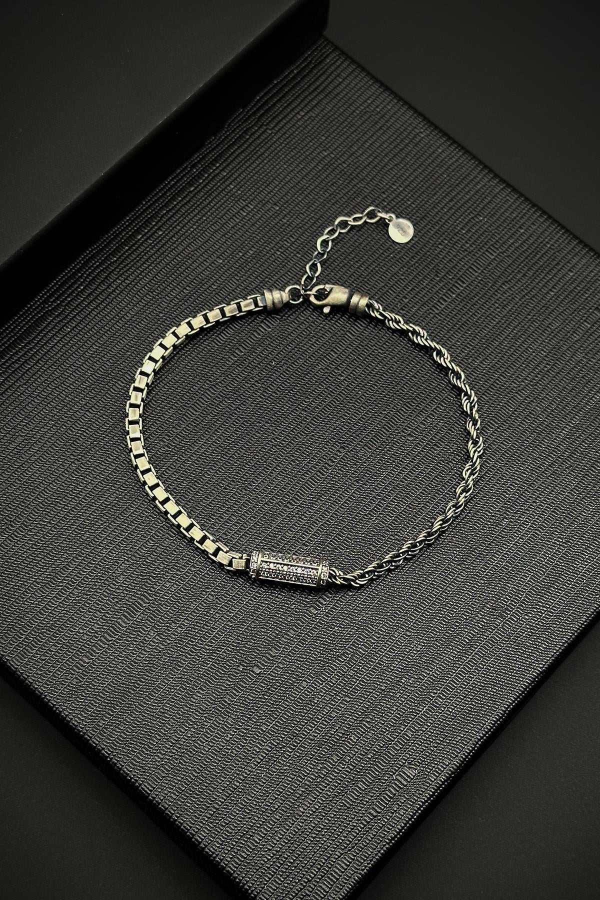 FRNCH 925 Ayar Gümüş İtalyan Model Beyaz Zirkon Taşlı Gümüş Renk Erkek Bileklik FRJ12227-3227-B