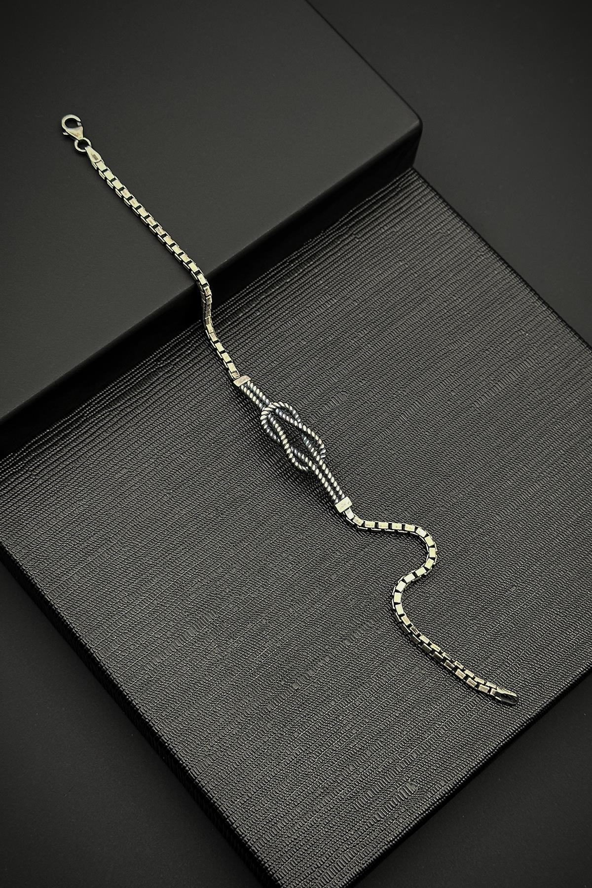 FRNCH 925 Ayar Gümüş İtalyan Model Gümüş Renk Erkek Bileklik FRJ12093-3093-A