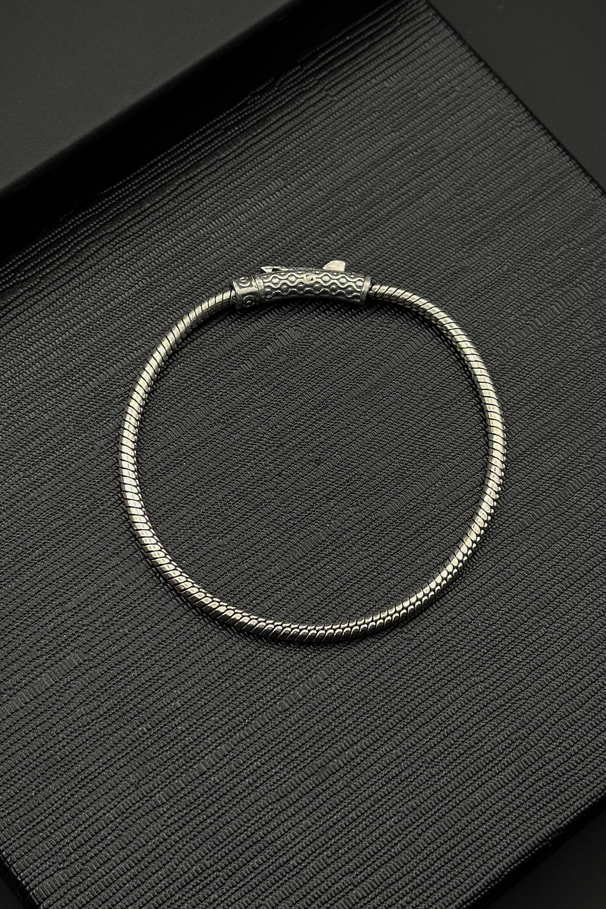 FRNCH 925 Ayar Gümüş İtalyan Model Gümüş Renk Erkek Bileklik FRJ12478-3478-A