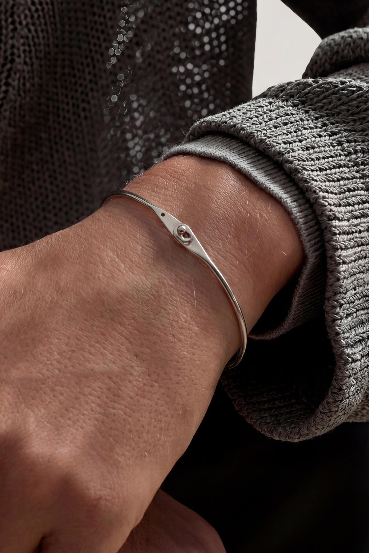 FRNCH 925 Ayar Gümüş İtalyan Model Gümüş Renk Erkek Bileklik FRJ12894-3894-A