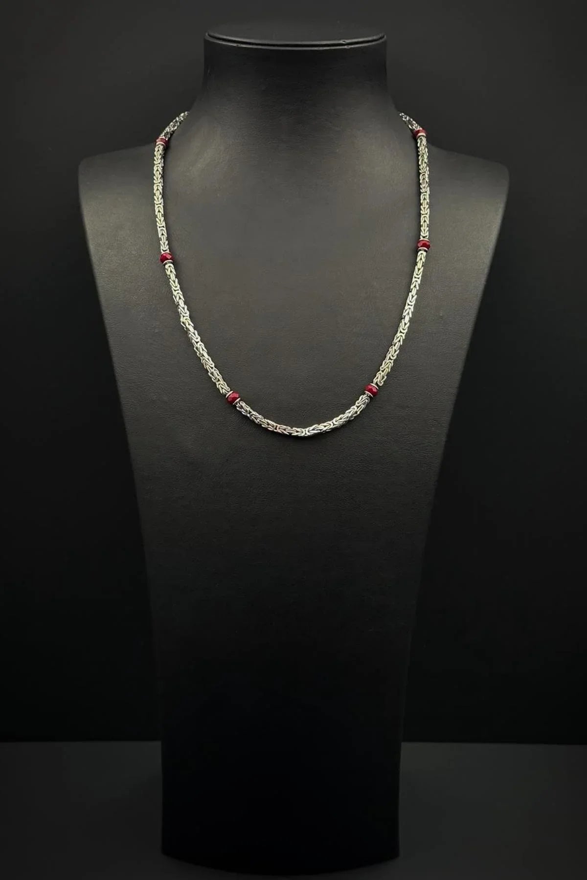 FRNCH 925 Ayar Gümüş İtalyan Model Kırmızı Zirkon Taşlı Gümüş Renk Erkek Kolye FRJ30939-1039-K