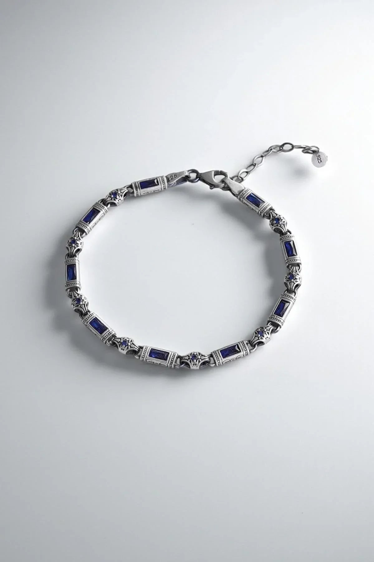 FRNCH 925 Ayar Gümüş İtalyan Model Lacivert Zirkon Taşlı Gümüş Renk Erkek Bileklik FRJ12338-3338-L
