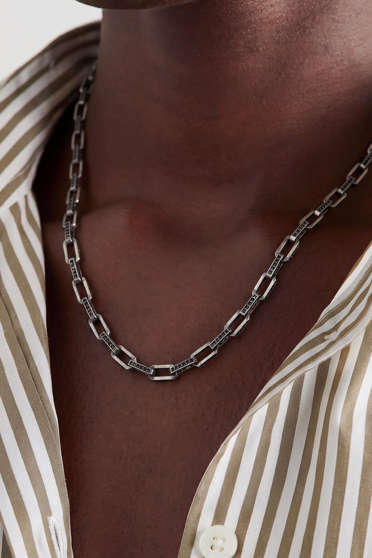 FRNCH 925 Ayar Gümüş İtalyan Model Siyah Zirkon Taşlı Antik Gümüş Renk Erkek Kolye FRJ30949-1049-A2