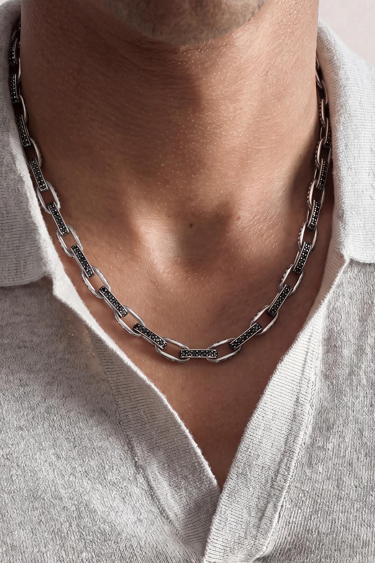 FRNCH 925 Ayar Gümüş İtalyan Model Siyah Zirkon Taşlı Antik Gümüş Renk Erkek Kolye FRJ30960-1060-A2