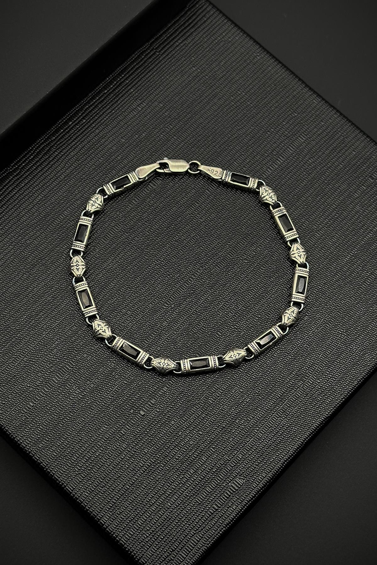 FRNCH 925 Ayar Gümüş İtalyan Model Siyah Zirkon Taşlı Gümüş Renk Erkek Bileklik FRJ12338-3338-S