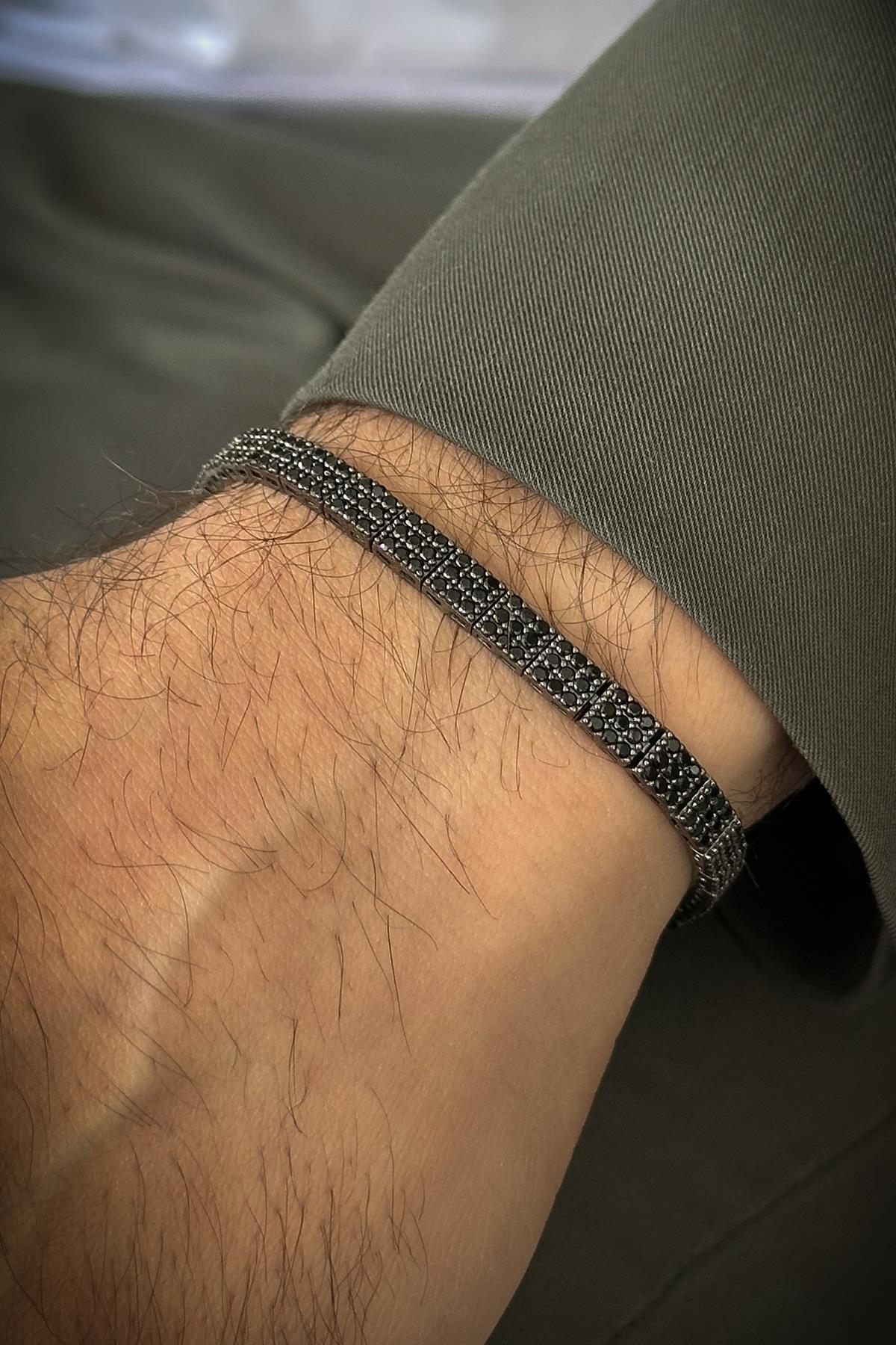 FRNCH 925 Ayar Gümüş İtalyan Model Siyah Zirkon Taşlı Gümüş Renk Erkek Bileklik FRJ12531-3531-S