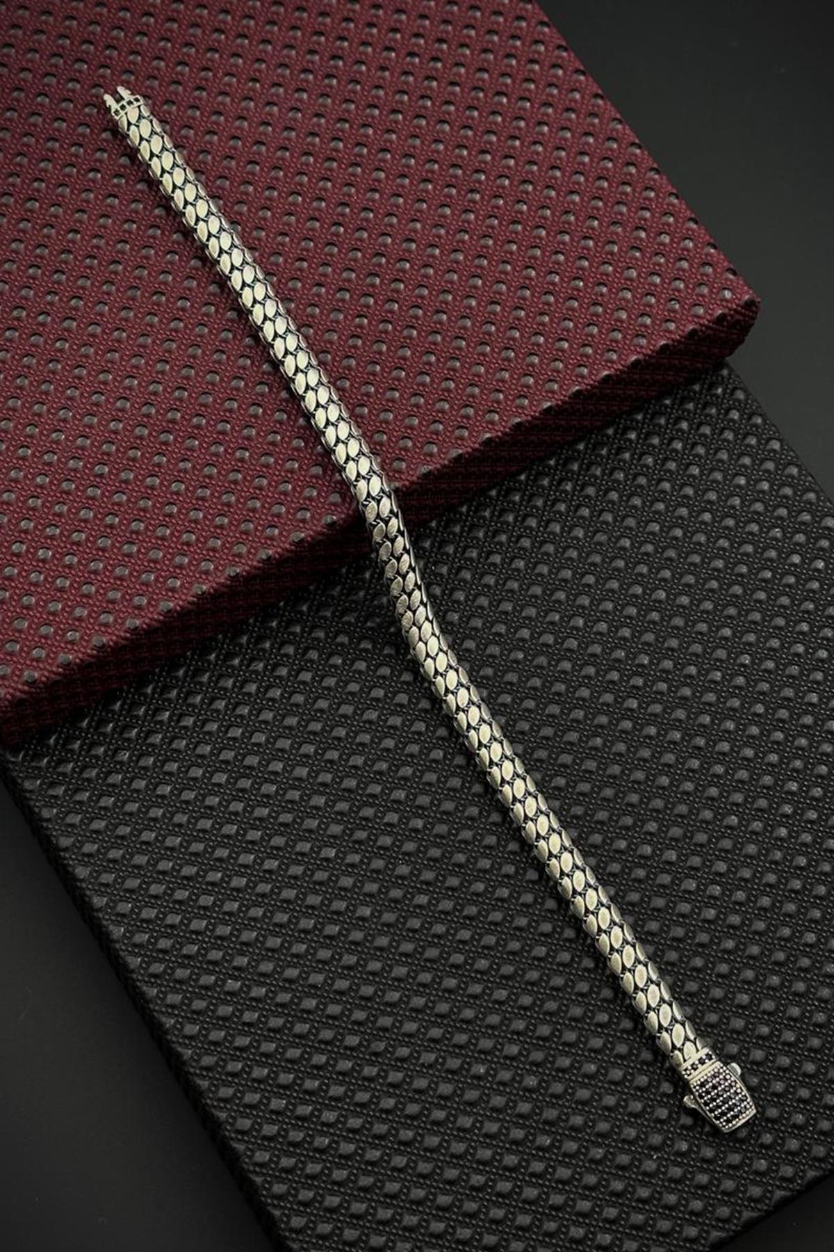 FRNCH 925 Ayar Gümüş İtalyan Model Siyah Zirkon Taşlı Gümüş Renk Erkek Bileklik FRJ12689-3689-A