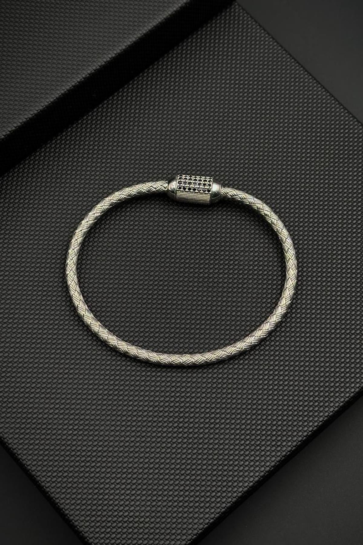 FRNCH 925 Ayar Gümüş İtalyan Model Siyah Zirkon Taşlı Gümüş Renk Erkek Bileklik FRJ12746-3746-A