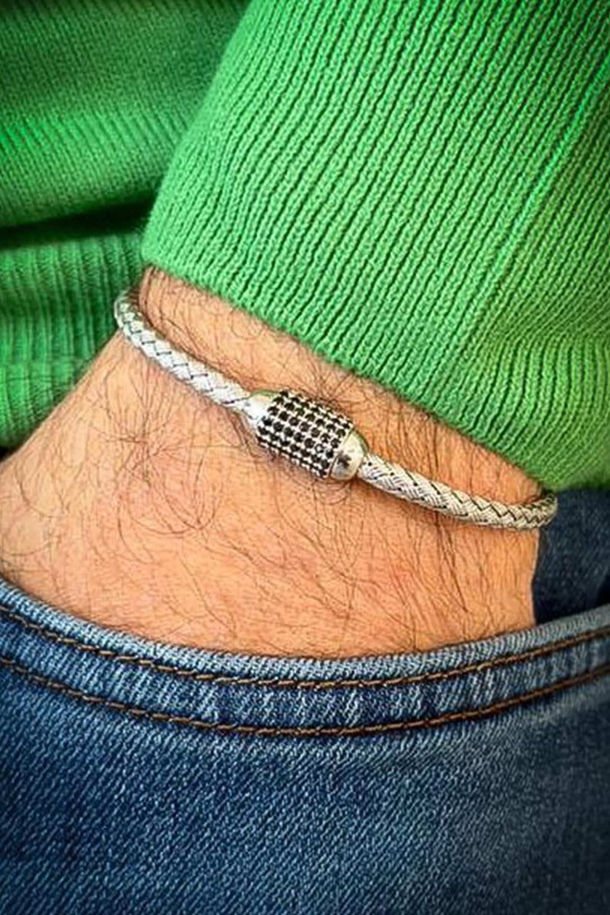 FRNCH 925 Ayar Gümüş İtalyan Model Siyah Zirkon Taşlı Gümüş Renk Erkek Bileklik FRJ12746-3746-A