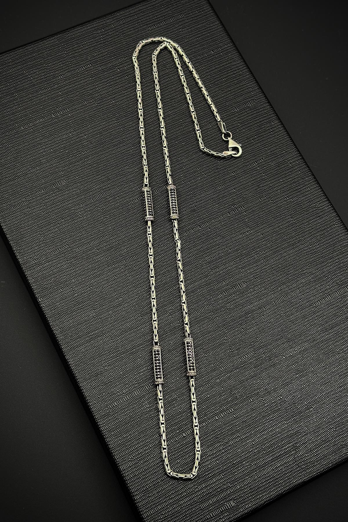 FRNCH 925 Ayar Gümüş İtalyan Model Siyah Zirkon Taşlı Gümüş Renk Erkek Kolye FRJ30770-870-S