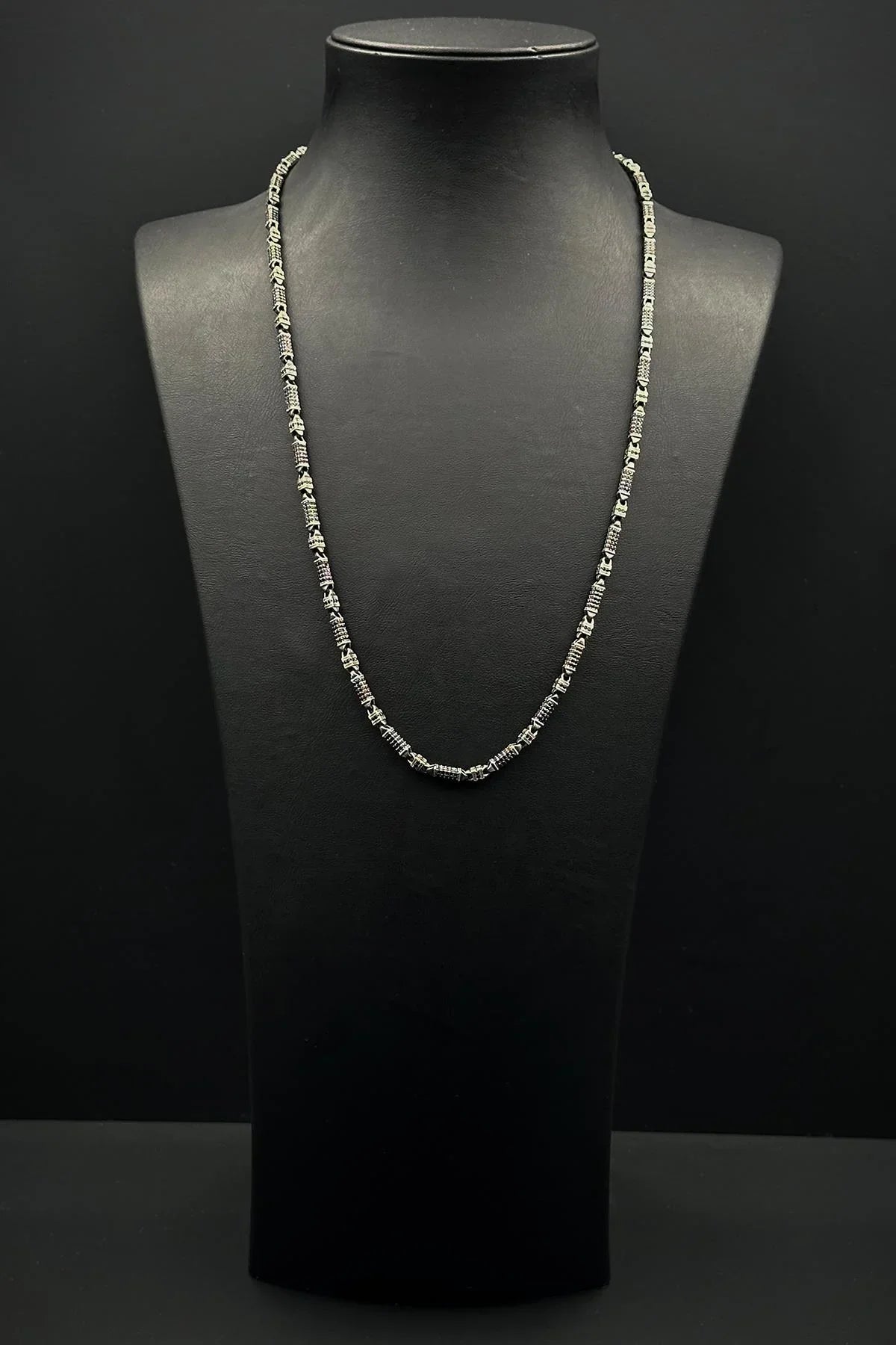 FRNCH 925 Ayar Gümüş İtalyan Model Siyah Zirkon Taşlı Gümüş Renk Erkek Kolye FRJ30877-977-S