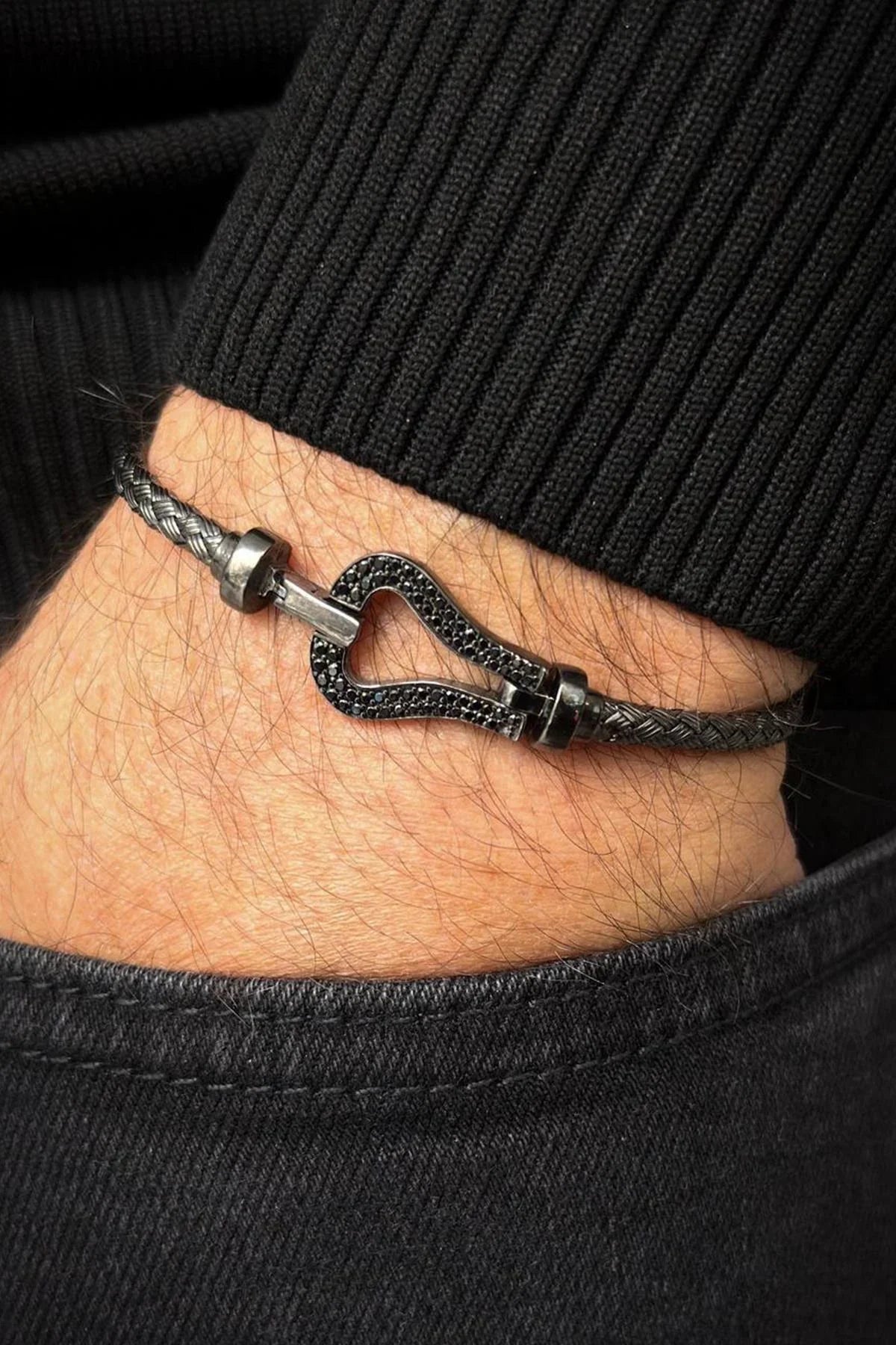 FRNCH 925 Ayar Gümüş İtalyan Model Siyah Zirkon Taşlı Siyah Renk Erkek Bileklik FRJ12713-3713-B2