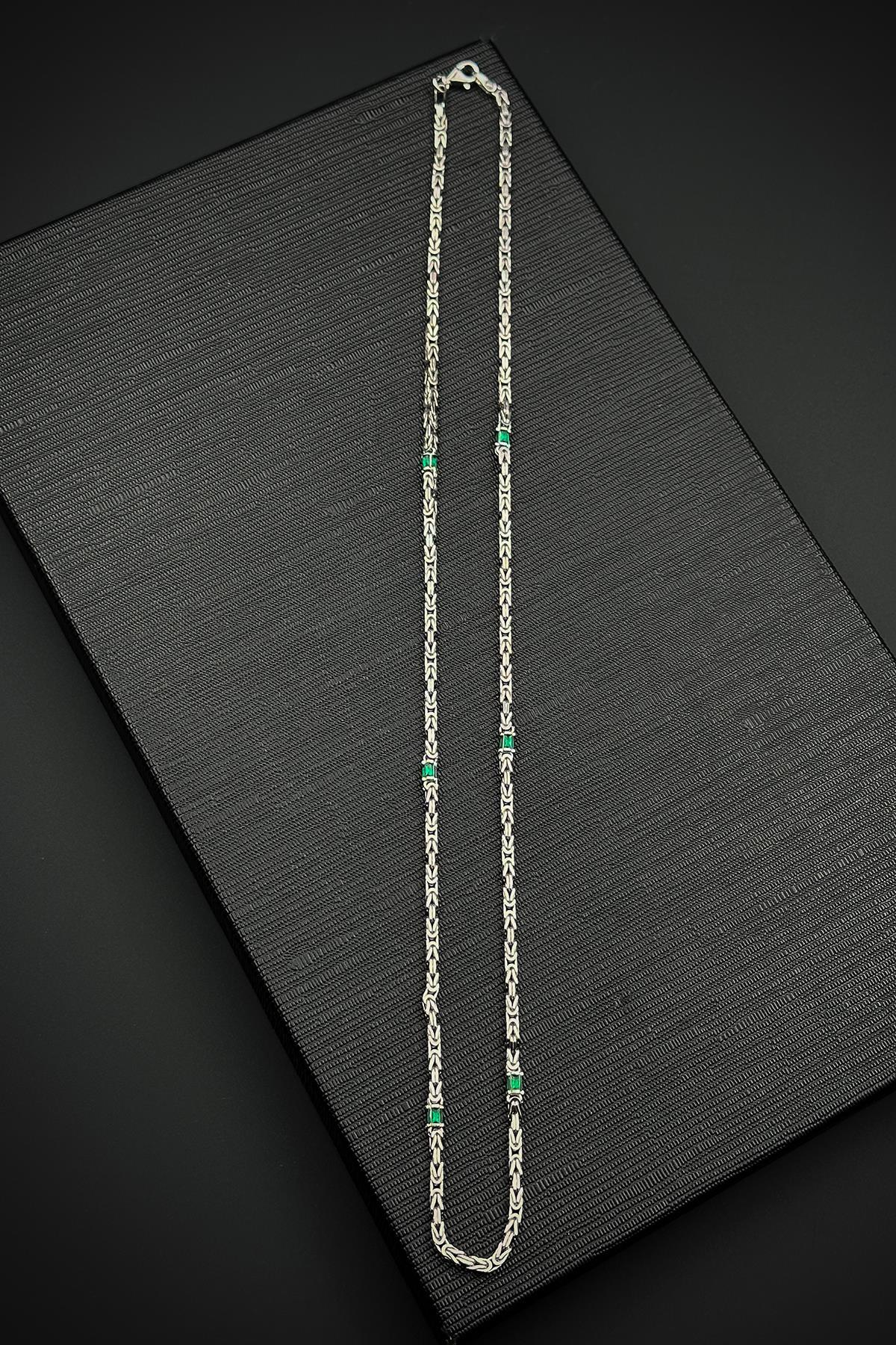 FRNCH 925 Ayar Gümüş İtalyan Model Yeşil Zirkon Taşlı Gümüş Renk Erkek Kolye FRJ30800-900-Y