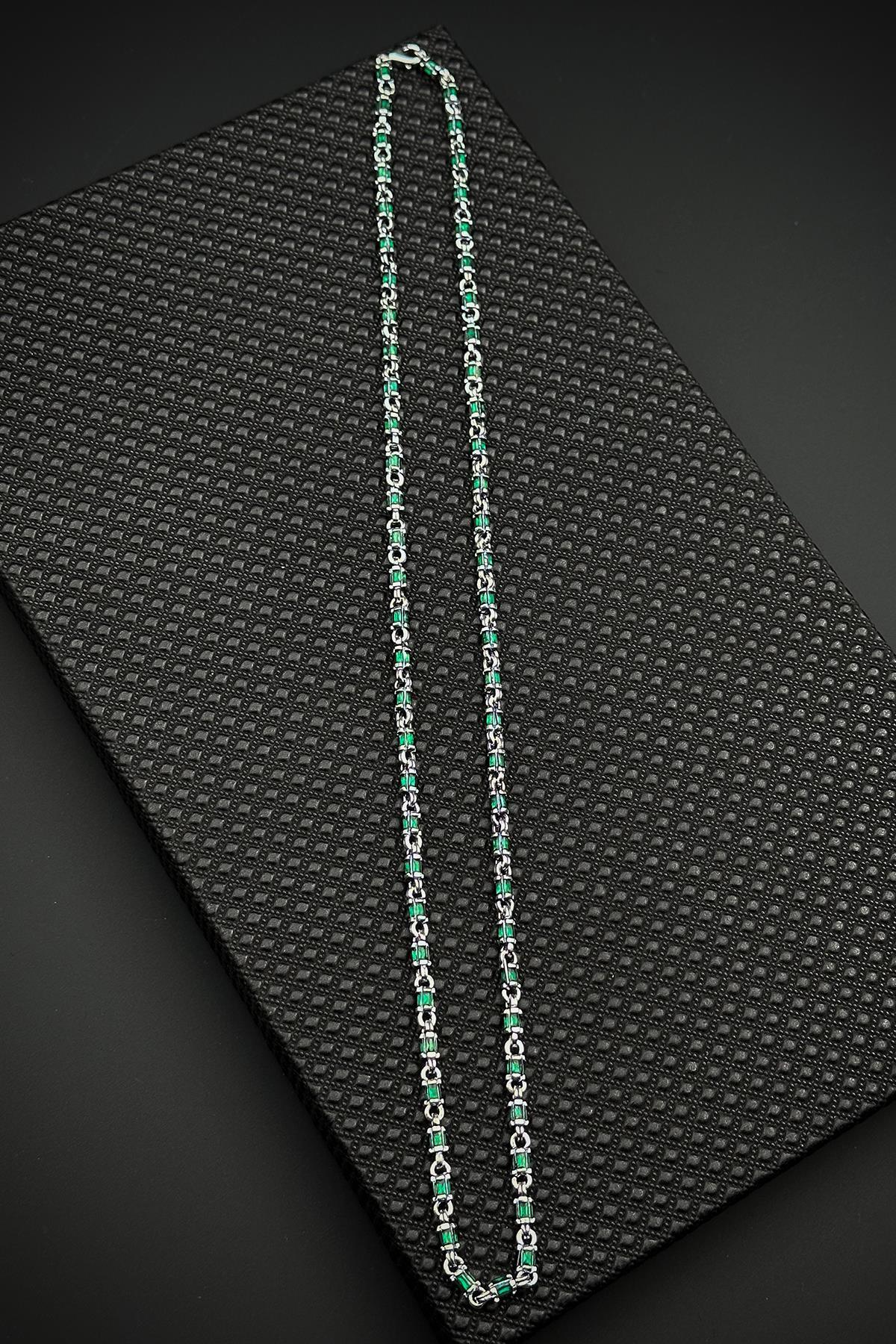 FRNCH 925 Ayar Gümüş İtalyan Model Yeşil Zirkon Taşlı Gümüş Renk Erkek Kolye FRJ30935-1035-Y