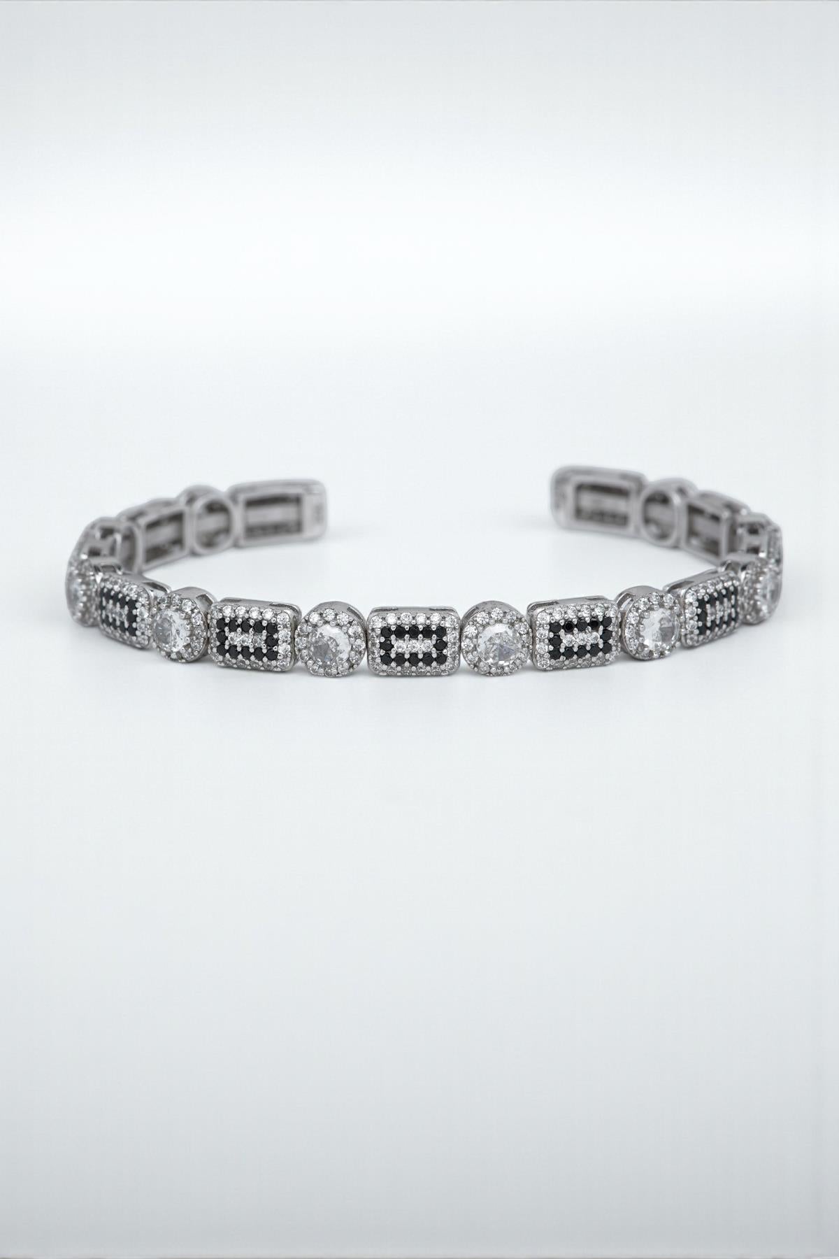 FRNCH 925 Ayar Gümüş İtalyan Model Zirkon Taşlı Siyah Renk Erkek Bileklik FRJ12318-3318-SB