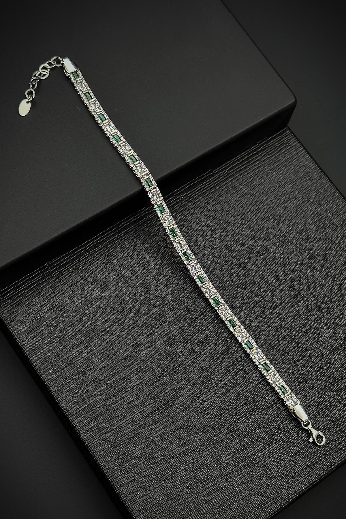 FRNCH 925 Ayar Gümüş İtalyan Model Zirkon Taşlı Yeşil-Beyaz Renk Erkek Bileklik FRJ12181-3181-YA2