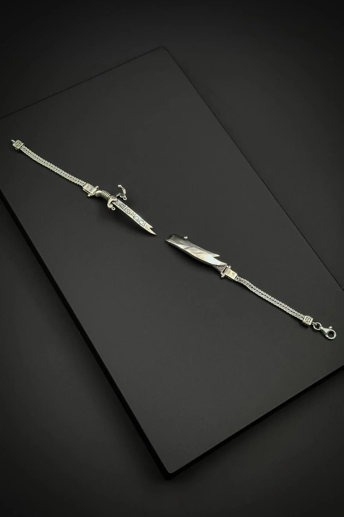 FRNCH 925 Ayar Gümüş Kılıç Figürlü Gümüş Renk Erkek Bileklik FRJ12734-3734-A