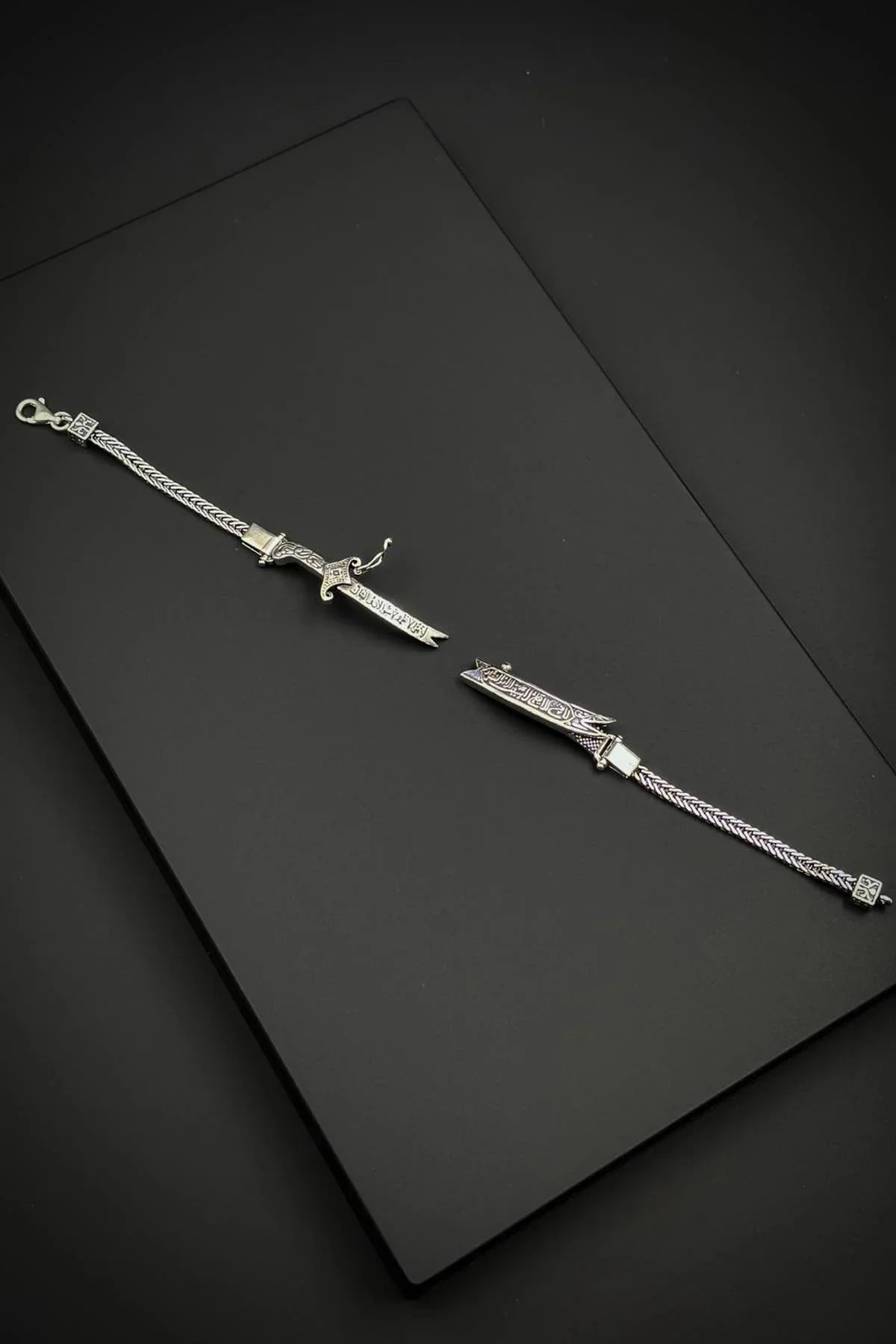 FRNCH 925 Ayar Gümüş Kılıç Figürlü Gümüş Renk Erkek Bileklik FRJ12737-3737-A