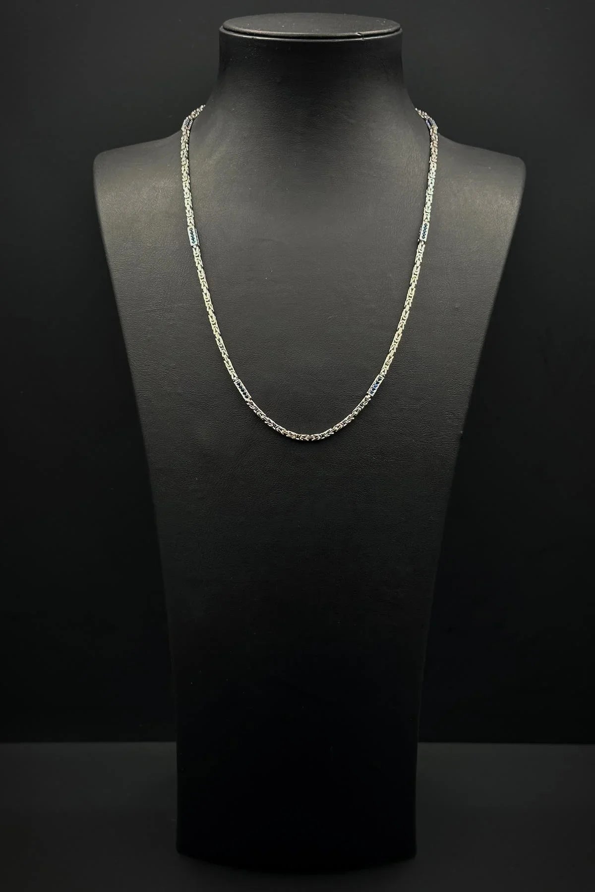 FRNCH 925 Ayar Gümüş Kral Model Lacivert Zirkon Taşlı Gümüş Renk Erkek Kolye FRJ30922-1022-L