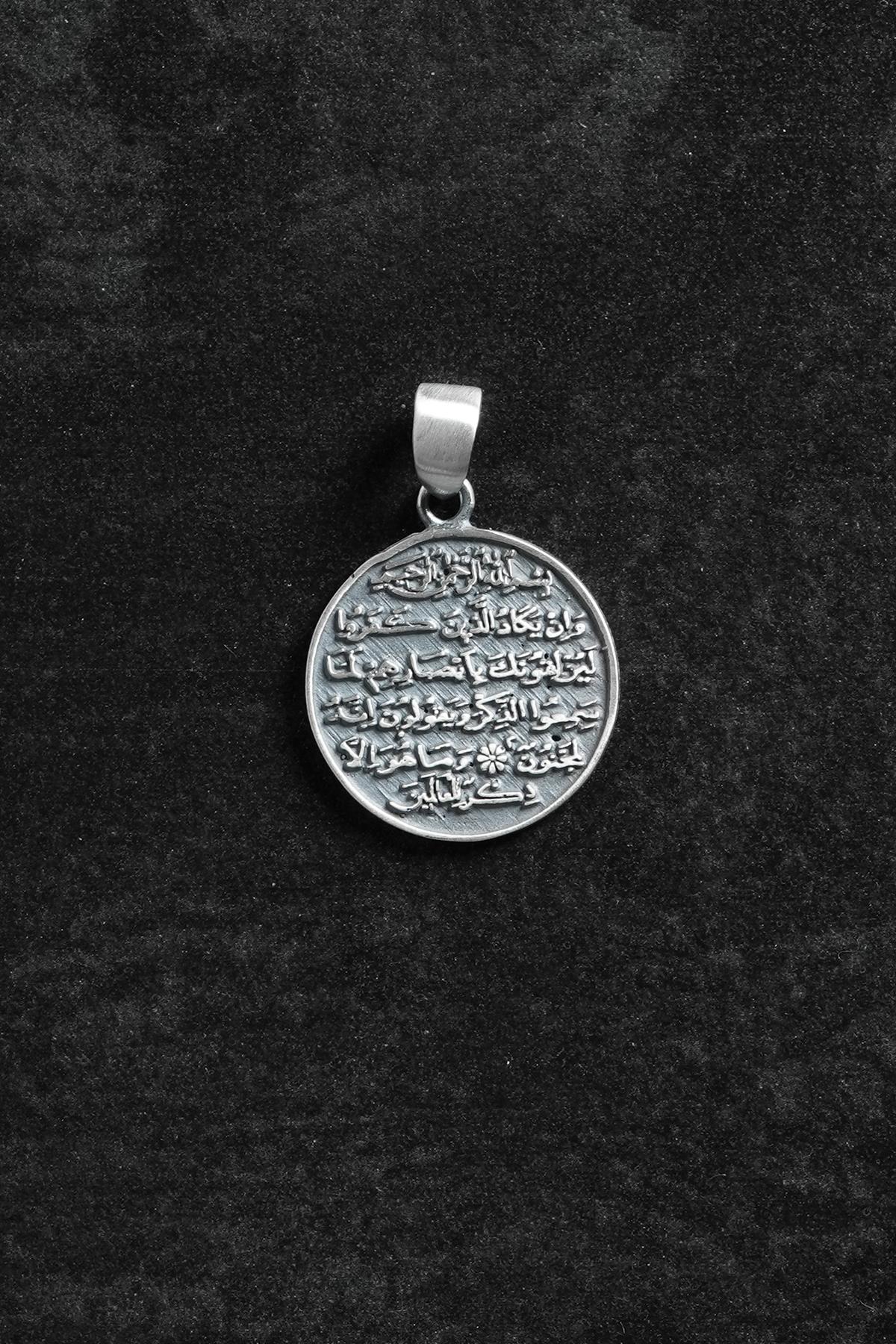 FRNCH 925 Ayar Gümüş Nazar Duası Figürlü Gümüş Renk Erkek Kolye Ucu FRKU-1097