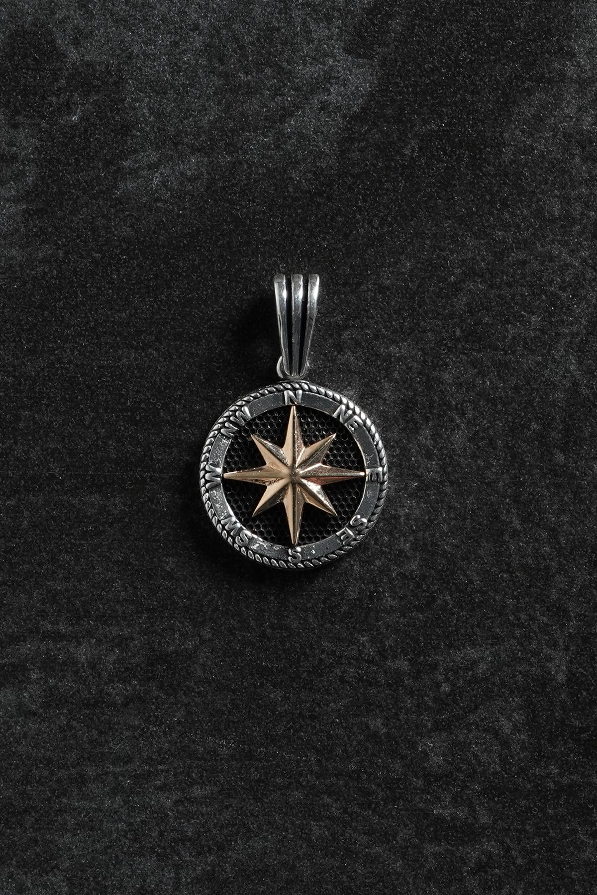 FRNCH 925 Ayar Gümüş Pusula Figürlü Gümüş Renk Erkek Kolye Ucu FRKU-1001