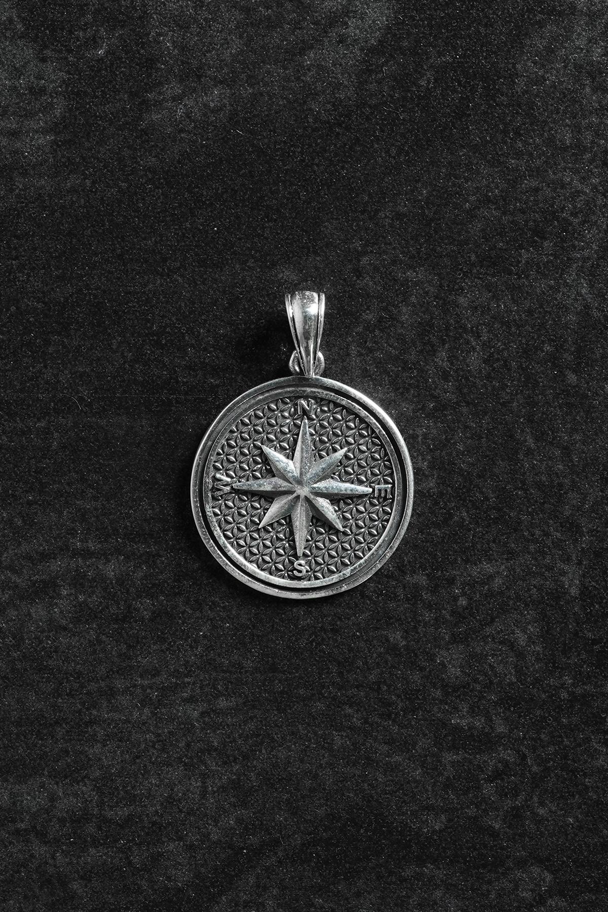 FRNCH 925 Ayar Gümüş Pusula Yıldız Figürlü Gümüş Renk Erkek Kolye Ucu FRKU-1023