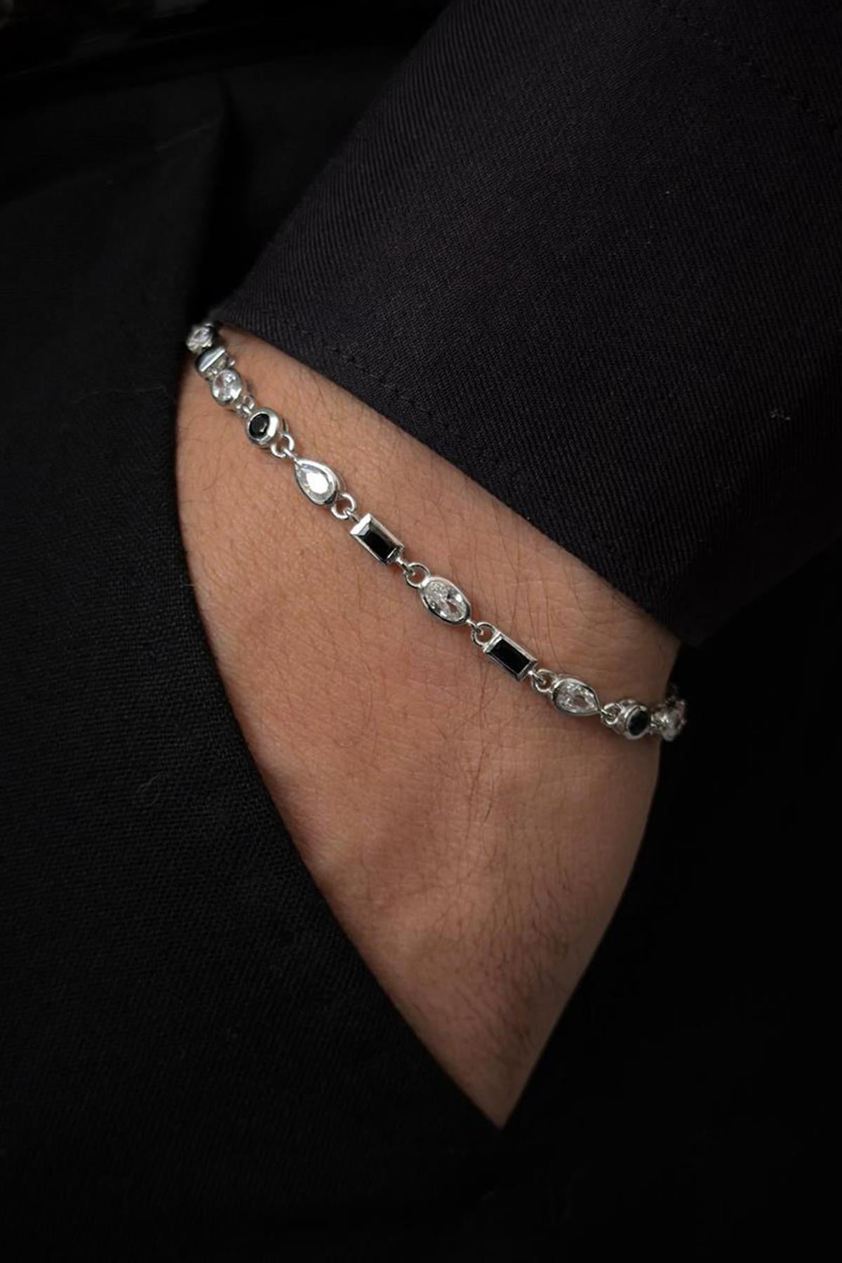FRNCH 925 Ayar Gümüş Siyah-Beyaz Zirkon Taşlı Gümüş Renk Erkek Bileklik FRJ12719-3719-SB