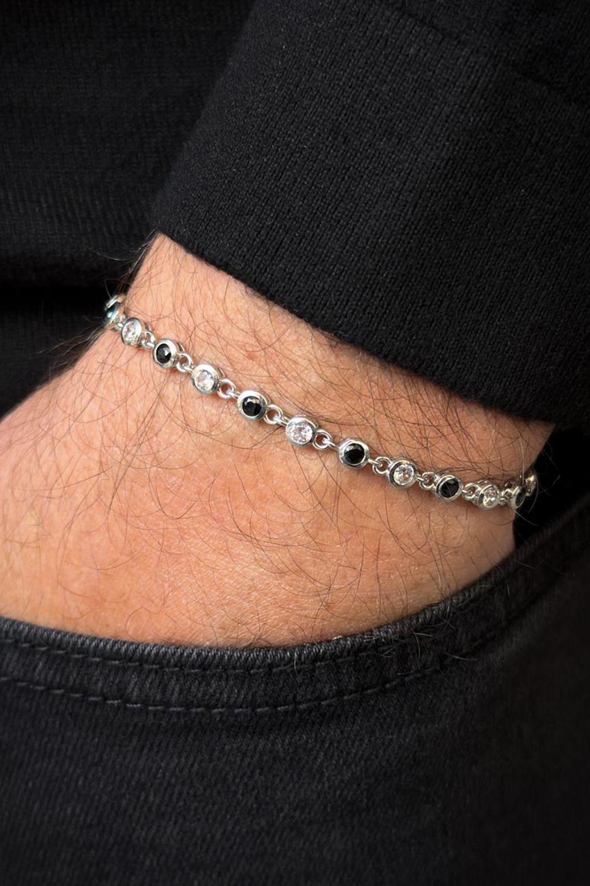 FRNCH 925 Ayar Gümüş Siyah-Beyaz Zirkon Taşlı Gümüş Renk Erkek Bileklik FRJ12720-3720-SB