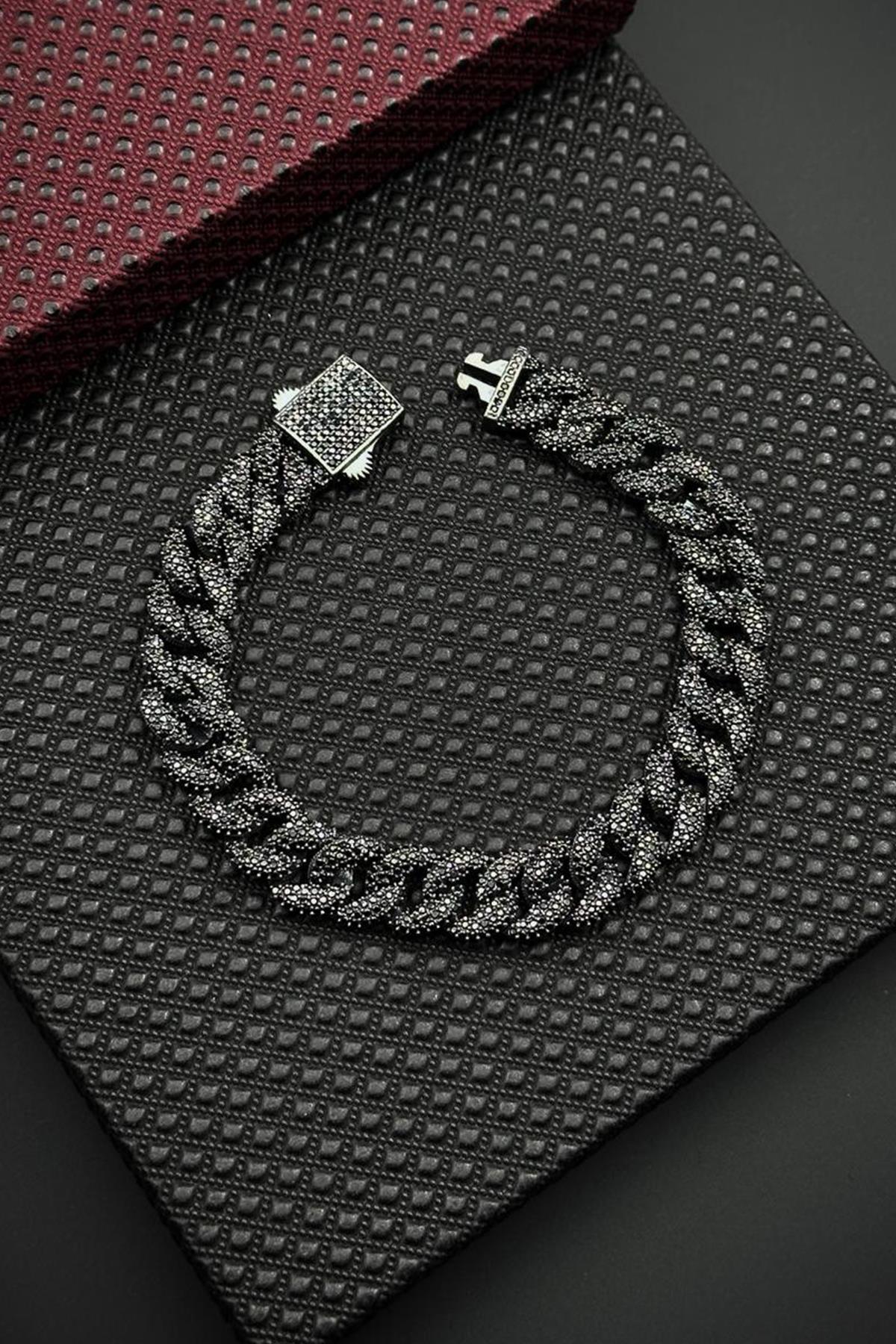 FRNCH 925 Ayar Gümüş Siyah Zirkon Taşlı Füme Renk Erkek Bileklik FRJ12682-3682-S