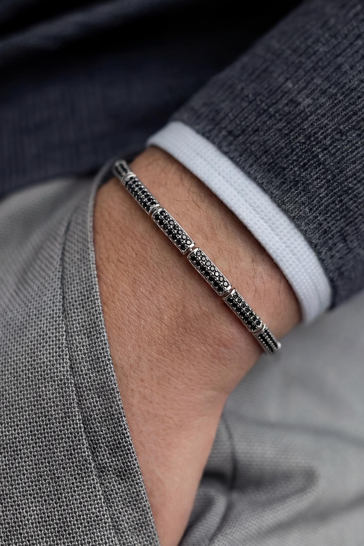 FRNCH 925 Ayar Gümüş Siyah Zirkon Taşlı Gümüş Renk Erkek Bileklik FRJ12932-3932-S