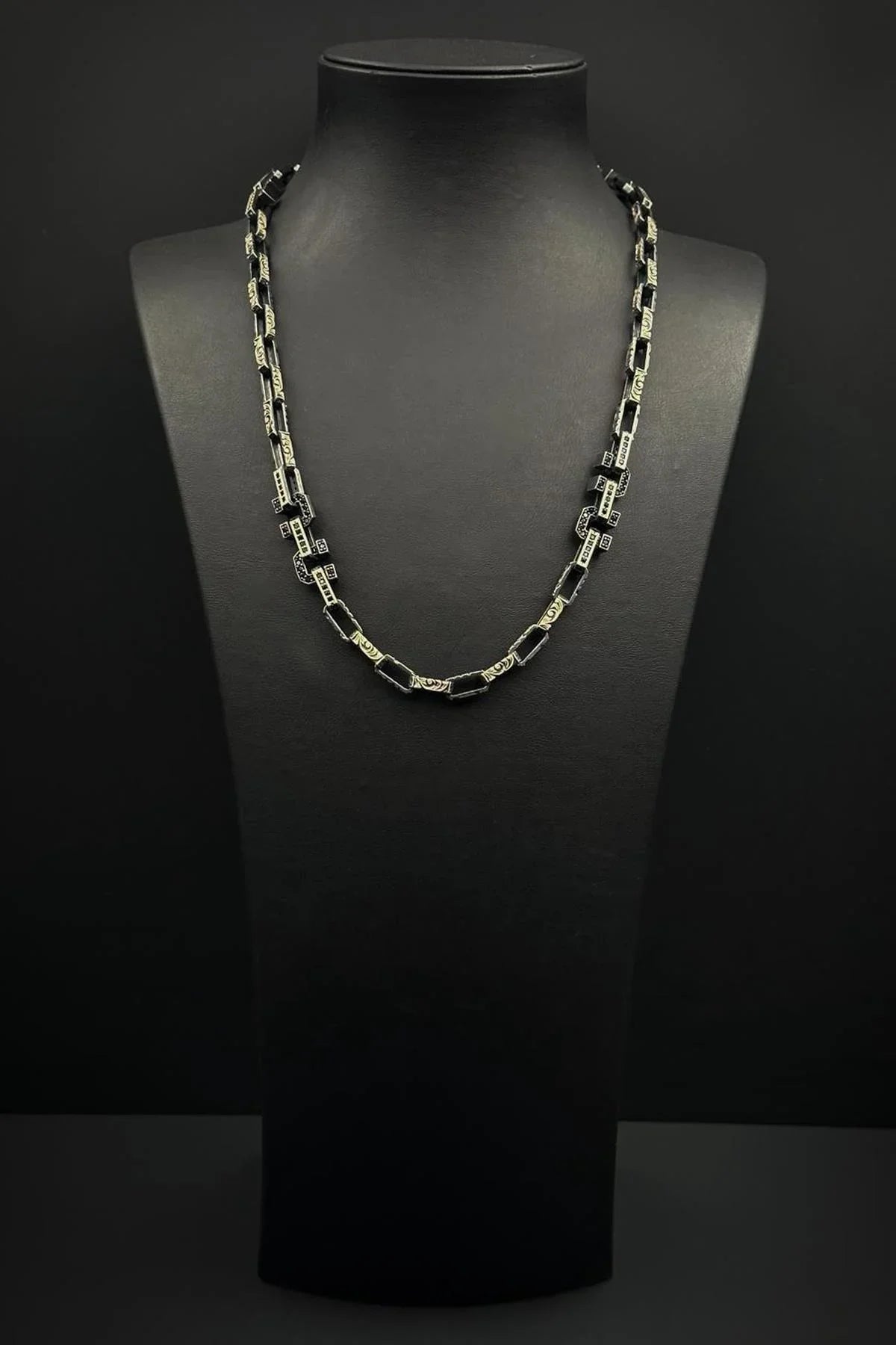 FRNCH 925 Ayar Gümüş Siyah Zirkon Taşlı Gümüş Renk Erkek Kolye FRJ30941-1041-A