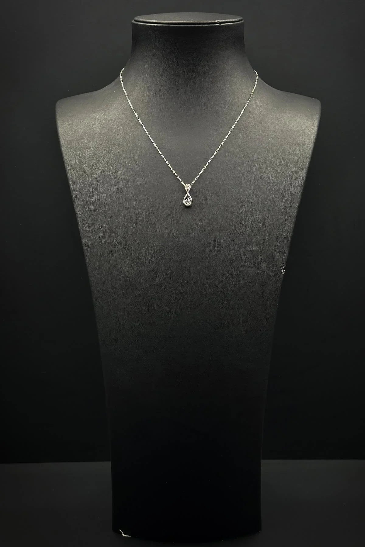 FRNCH 925 Ayar Gümüş Swarovski Taşlı Gümüş Renk Kadın Kolye FRJ30893-993-A
