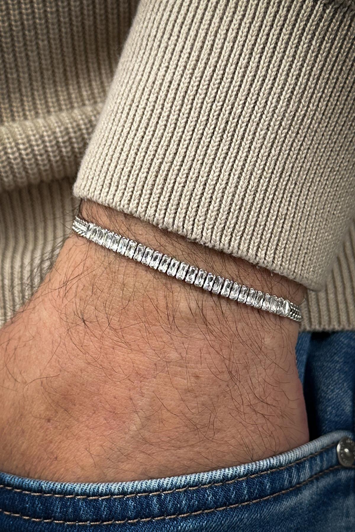 FRNCH 925 Ayar Gümüş ve Baget Zirkon Taşlı Gümüş Renk Erkek Bileklik FRJ12463-3463-A