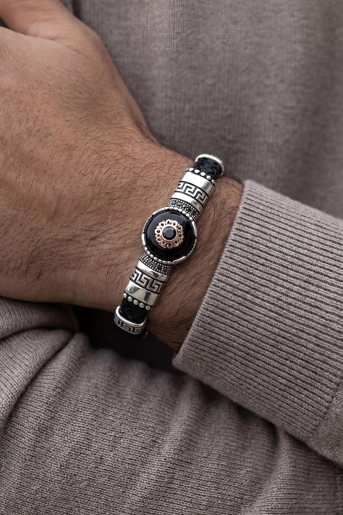 FRNCH 925 Ayar Gümüş ve Derili Siyah Zirkon Taşlı Siyah Renk Erkek Bileklik FRJ12912-3912-S
