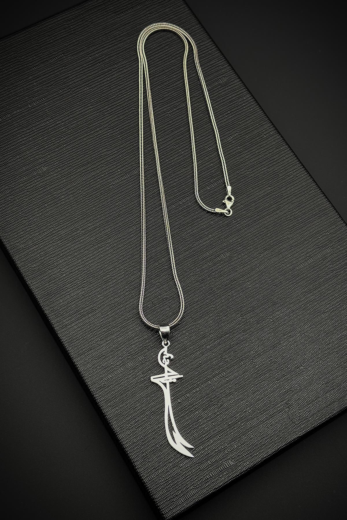 FRNCH 925 Ayar Gümüş ve Hz.Ali Kılıcı Figürlü Gümüş Renk Erkek Kolye FRJ30714-814-A2