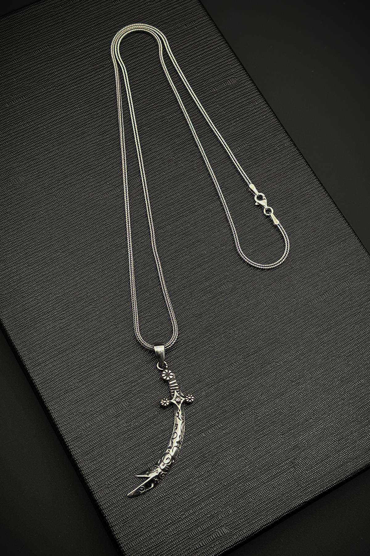 FRNCH 925 Ayar Gümüş ve Hz.Ali Kılıcı Figürlü Gümüş Renk Erkek Kolye FRJ30714-814-A5