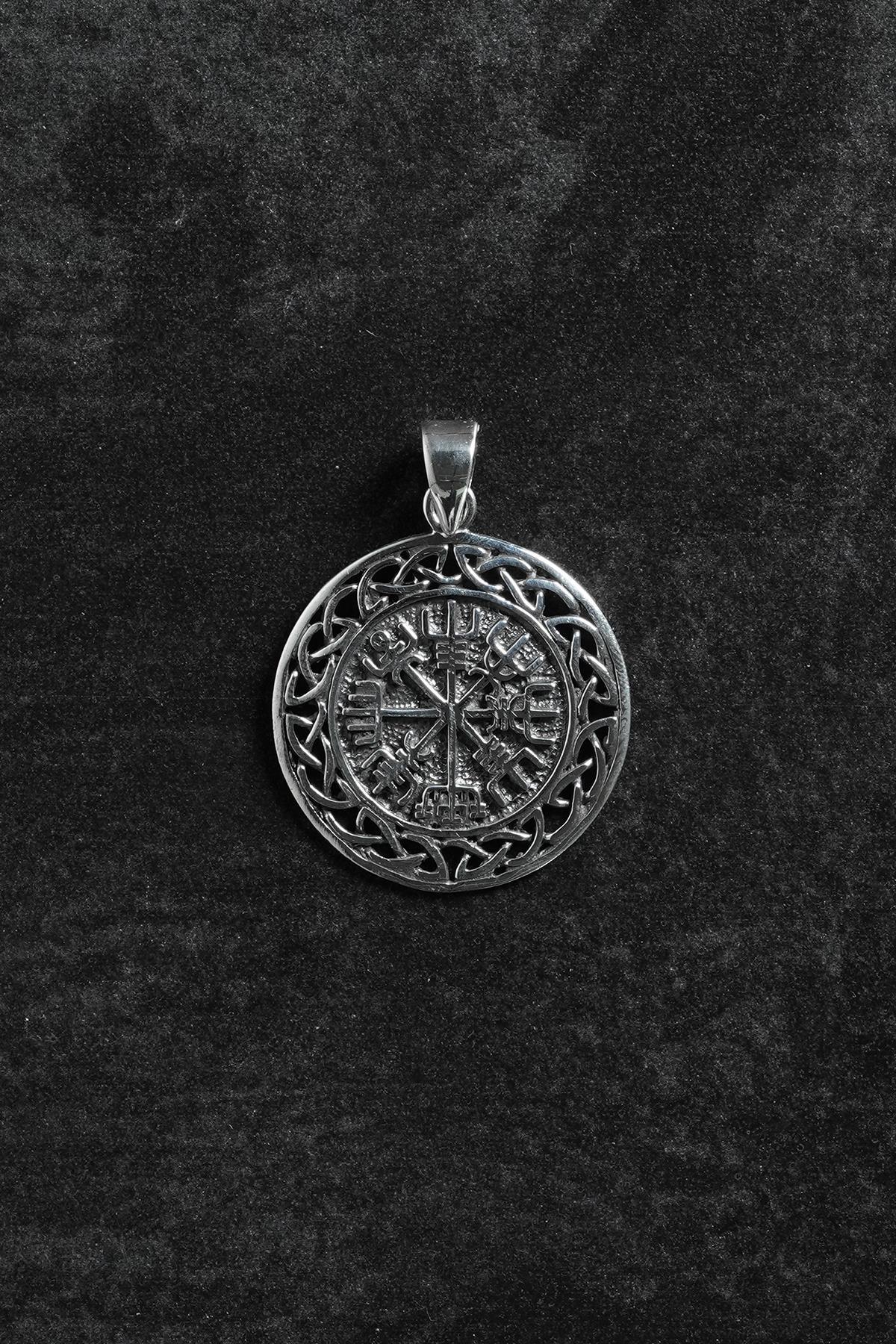 FRNCH 925 Ayar Gümüş Vegvisir (Viking Pusulası) Figürlü Gümüş Renk Erkek Kolye Ucu FRKU-1022