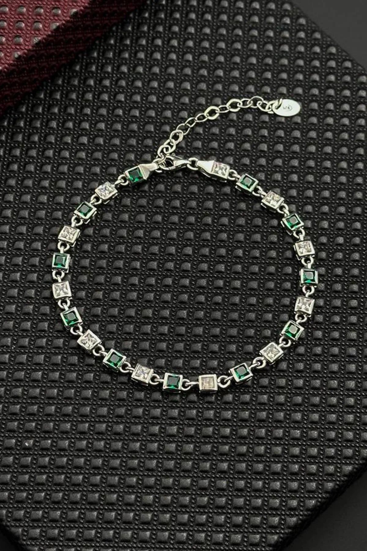 FRNCH 925 Ayar Gümüş Yeşil-Beyaz Zirkon Taşlı Gümüş Renk Erkek Bileklik FRJ12717-3717-YA